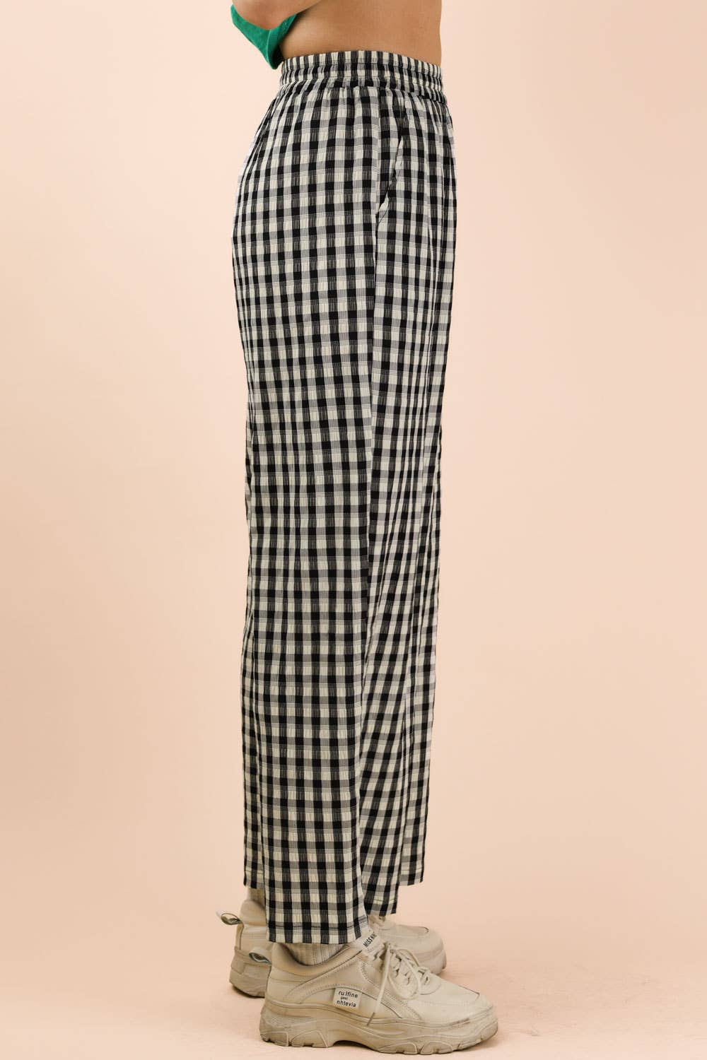 VERY J • Gingham Casual Elastic Relaxed Bottom Pants