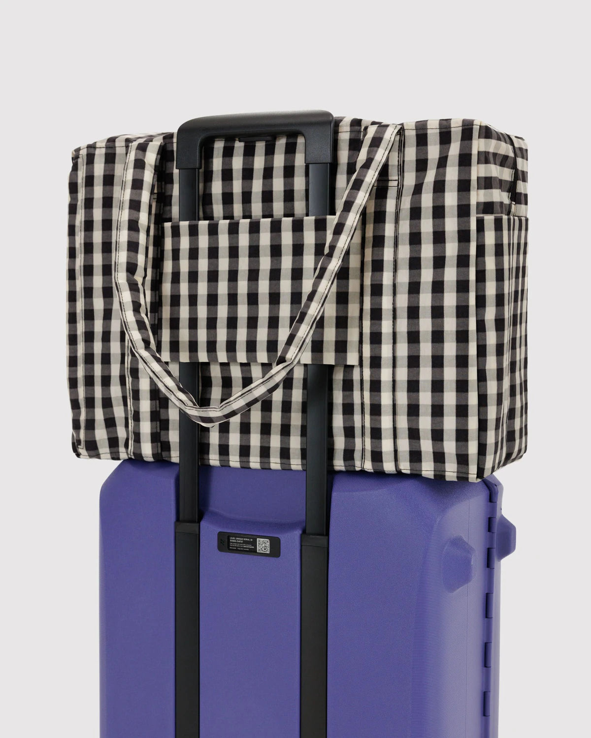 BAGGU • “Black And Cream Gingham” Cloud Carry-On