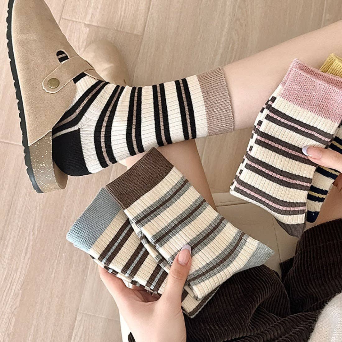 Striped-Ribbed Women's Socks