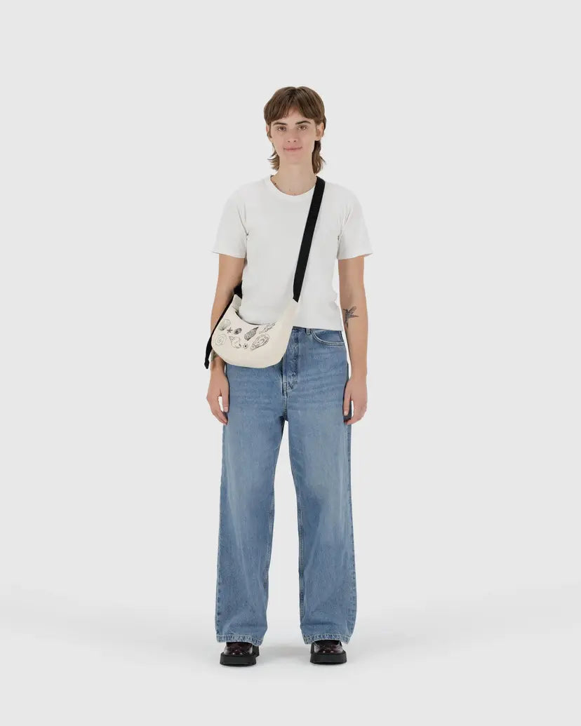 BAGGU - “Embroidered Shells” Small Nylon Crescent Bag