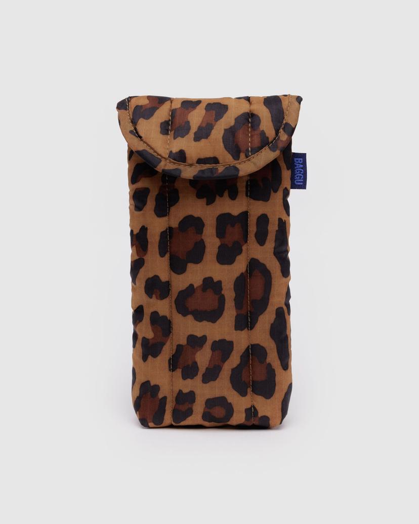 BAGGU • “Leopard” Puffy Glasses Sleeve