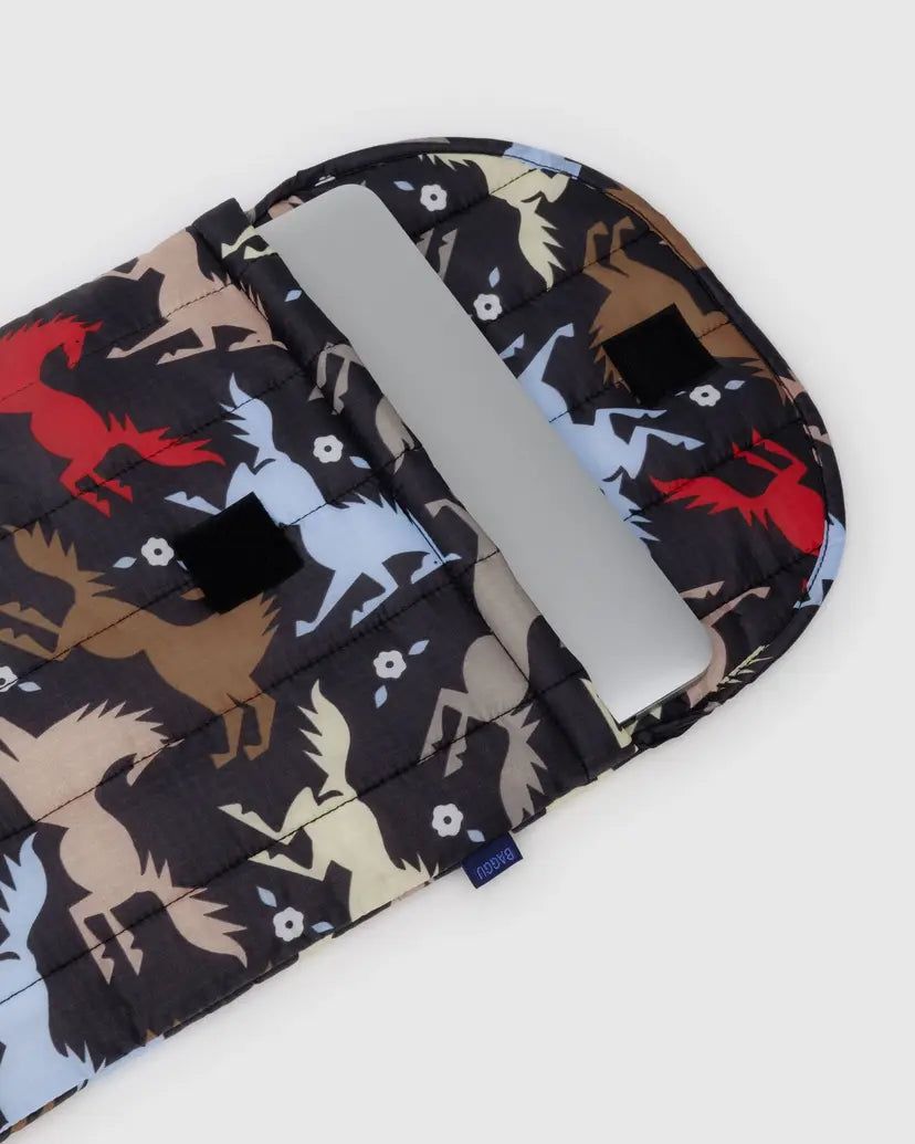 BAGGU • “Horse Cut Out” 16” Puffy Laptop Sleeve