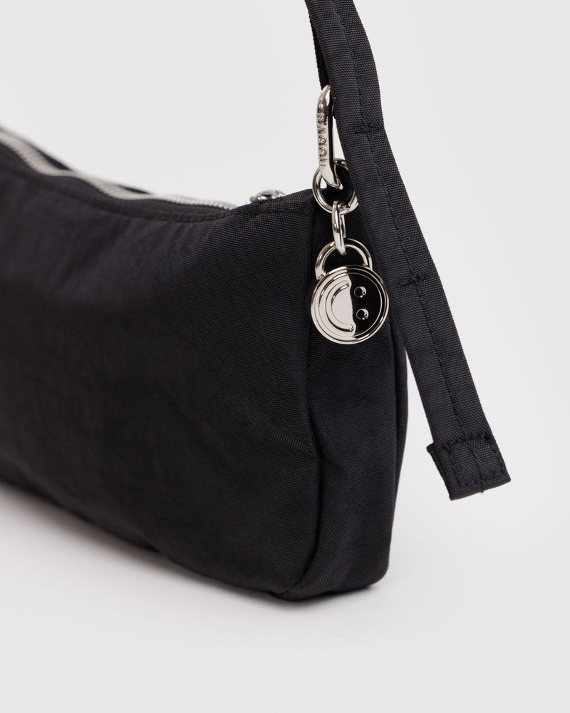 BAGGU • “Black” Nylon Pochette