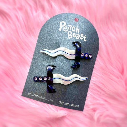 Peach Beast • Dagger Hair Clip Set