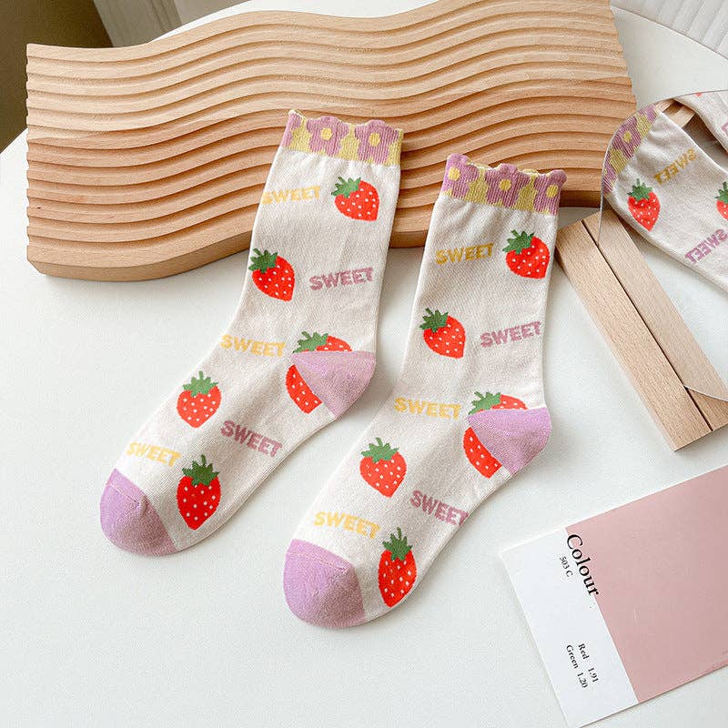 Strawberry Floral Pattern Women's Socks