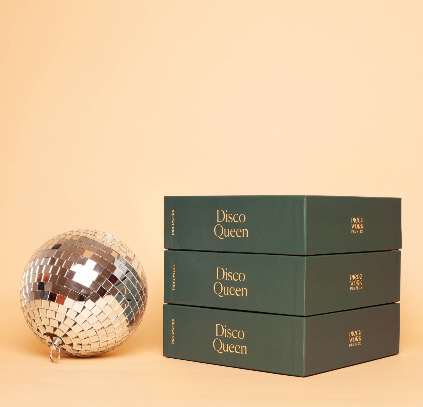 Piecework • 500 Piece Puzzle, Disco Queen