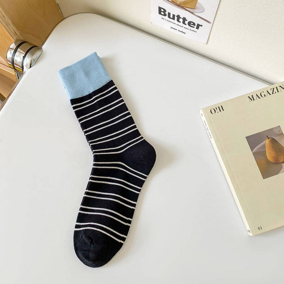 Contrast Stripe Mid-Calf Socks