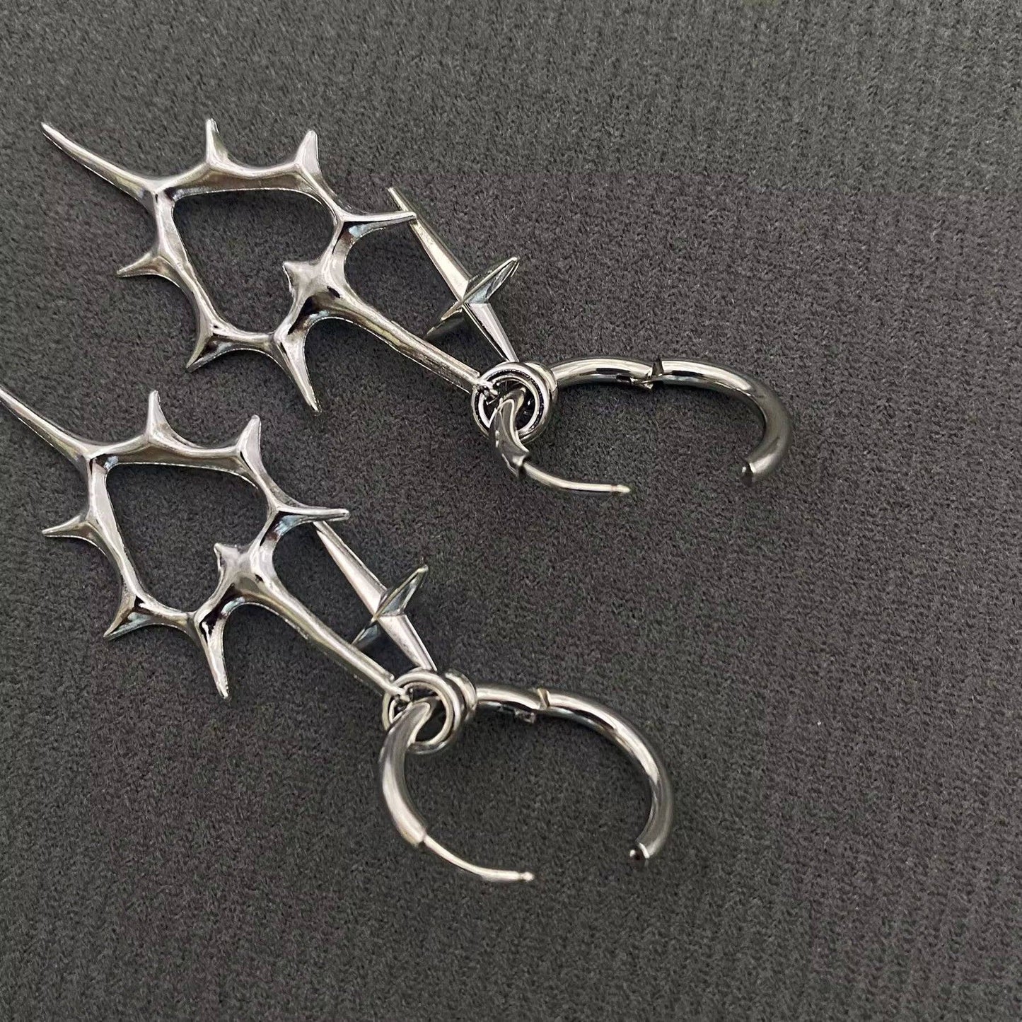 Gothic Drippy Thorns Hollow Heart Huggie Earrings, Silver Color