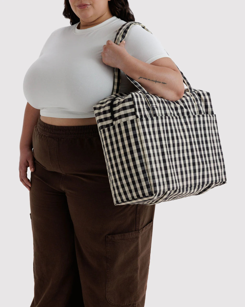 BAGGU • “Black And Cream Gingham” Cloud Carry-On