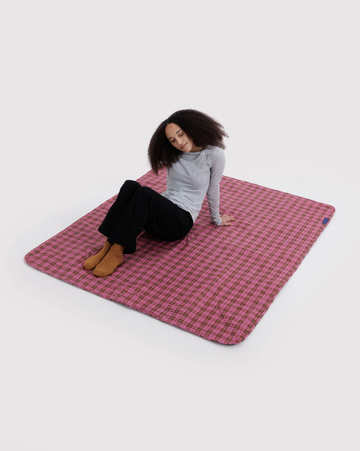 BAGGU • Azalea Pink Tartan Puffy Picnic Blanket