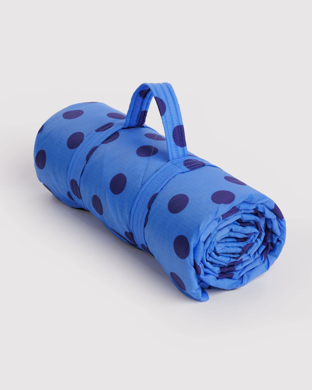 BAGGU • Blue Polka Dot Puffy Picnic Blanket