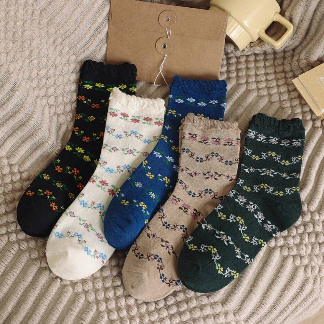 Vintage Floral Puff Socks