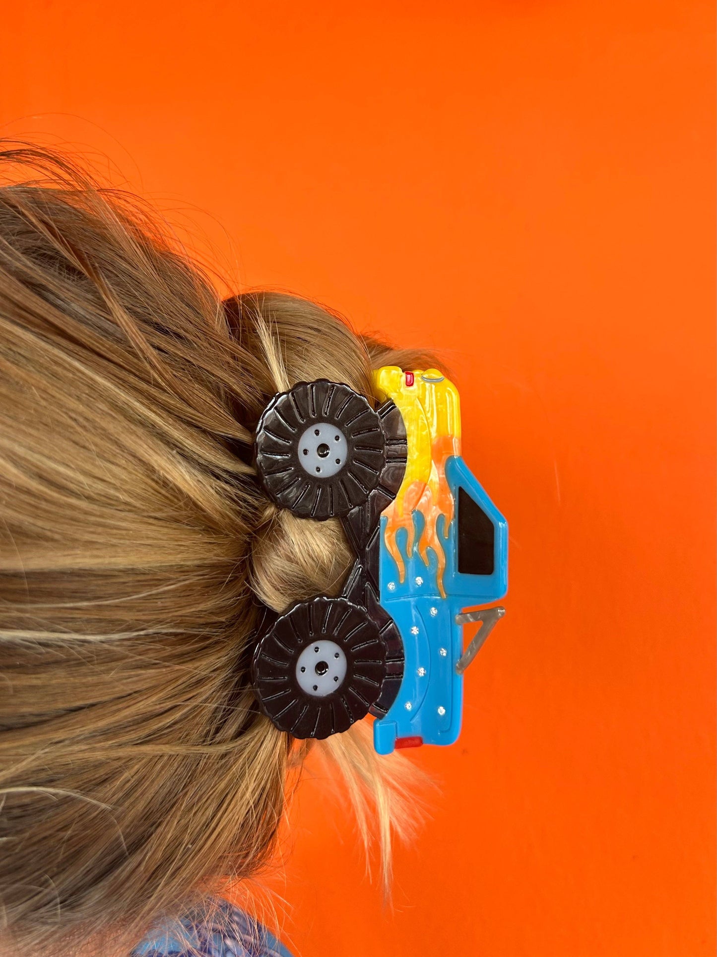 The Peach Fuzz • Babe Digger Monster Truck Hair Claw