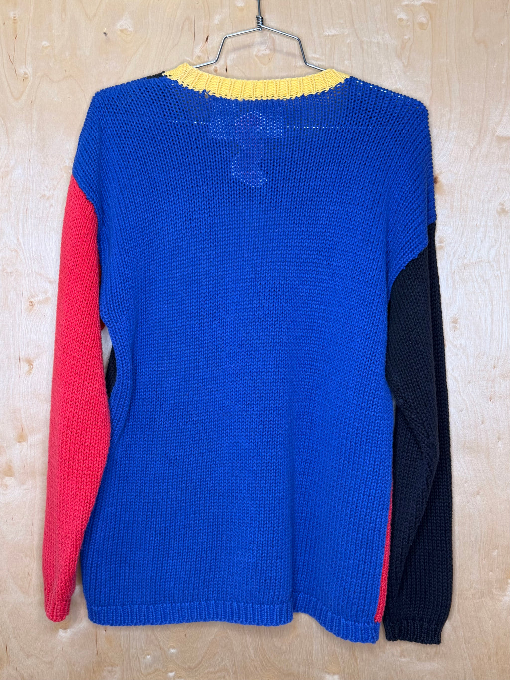 Vintage • Mickey Mouse & Co. Knit Sweater