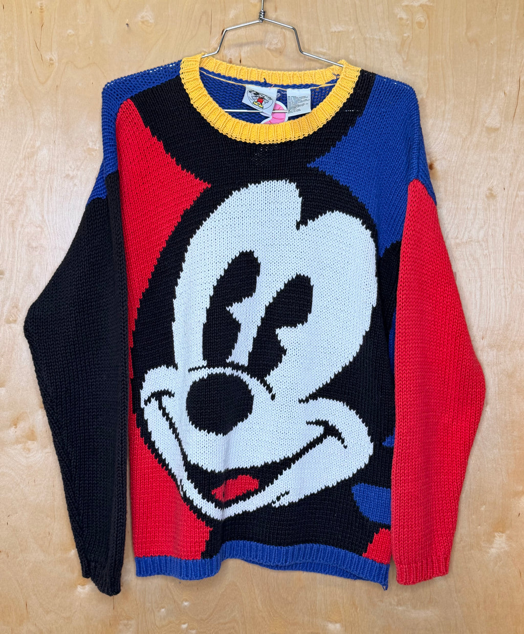 Vintage • Mickey Mouse & Co. Knit Sweater