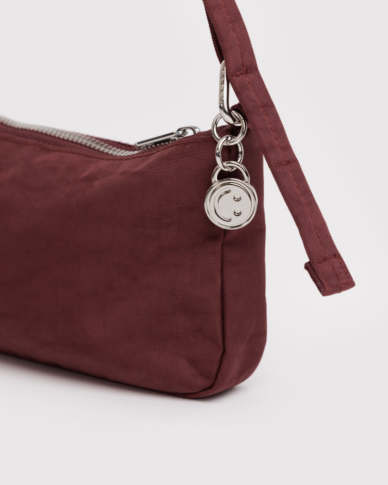 BAGGU • “Mahogany” Nylon Pochette