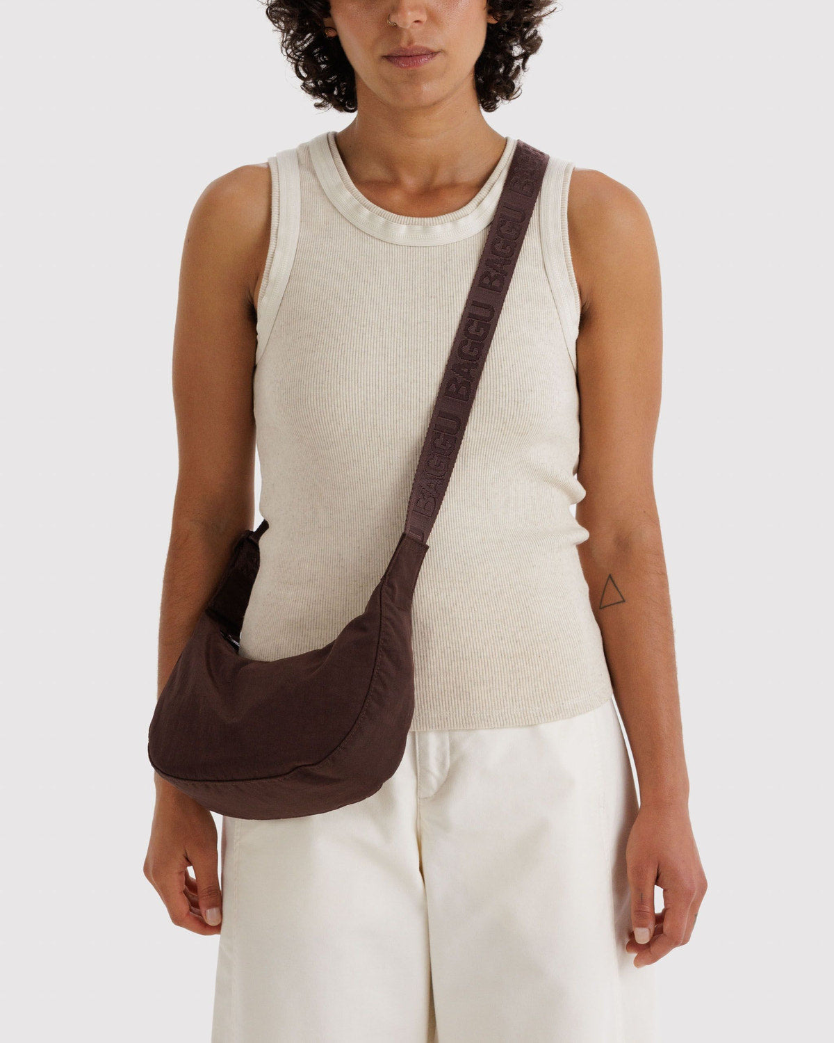 BAGGU - “Coffee” Small Nylon Crescent Bag