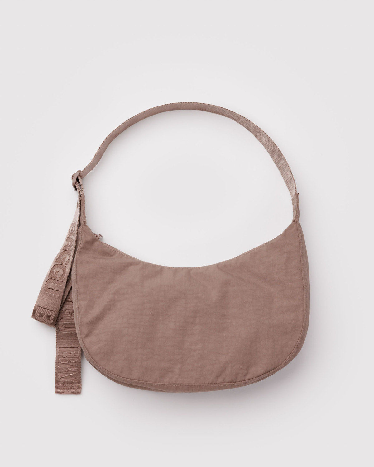 BAGGU • “Toasted Almond” Medium Crescent Bag
