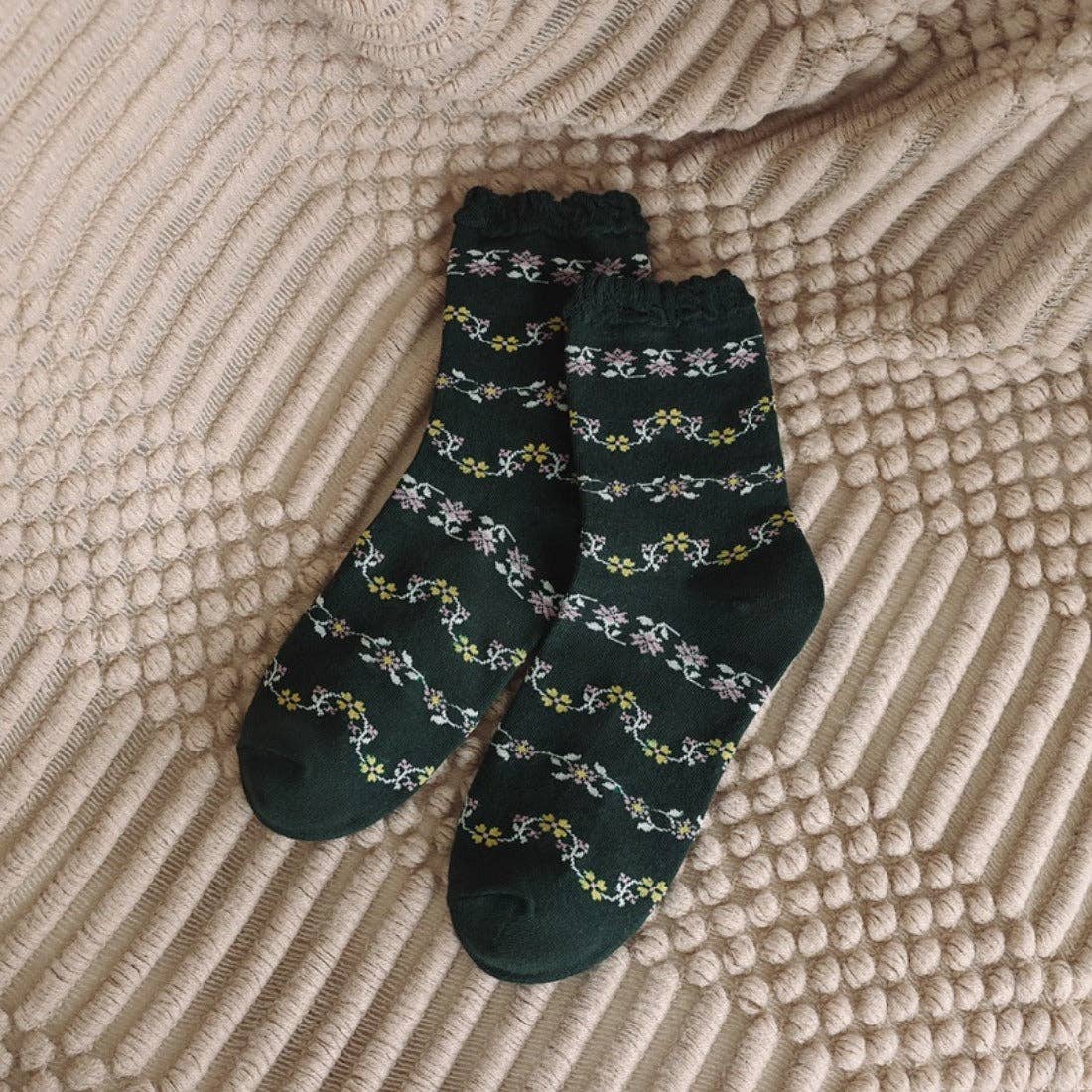 Vintage Floral Puff Socks