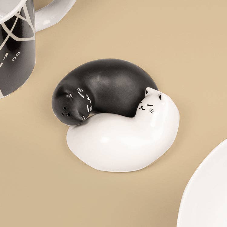 Purrfect Kitty Cat Salt & Pepper Shakers