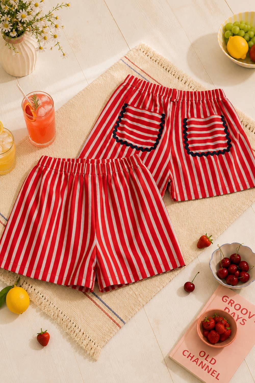 Plus Size, Contrast Striped Stretch Shorts & Accent Pocket