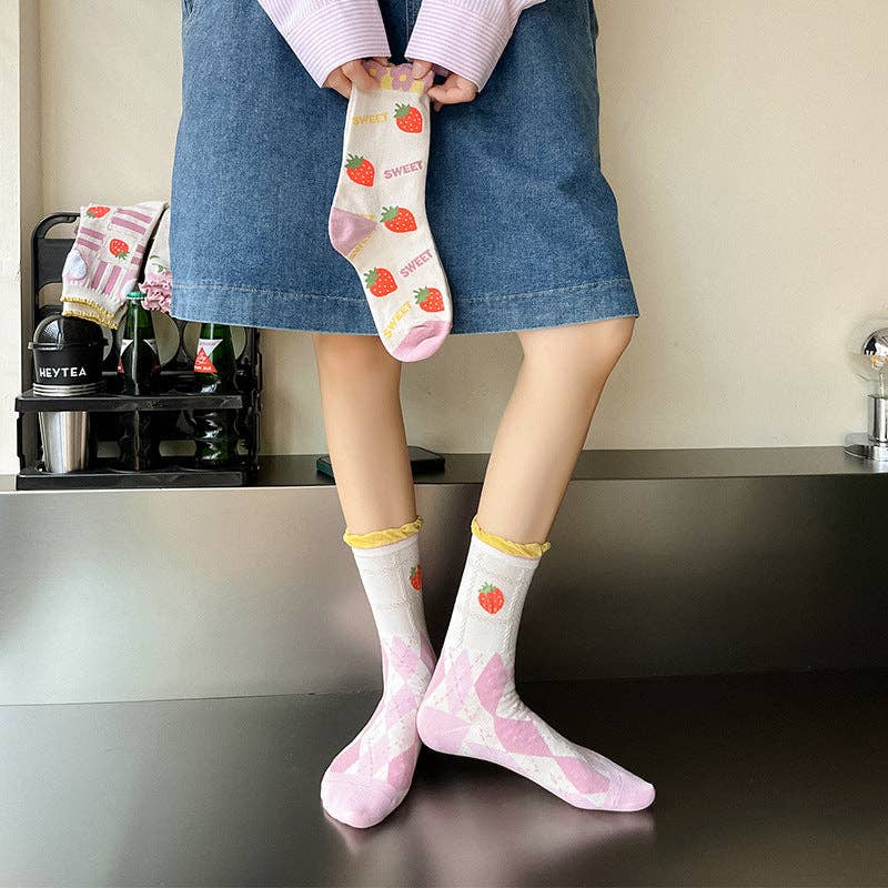Strawberry Floral Pattern Women's Socks